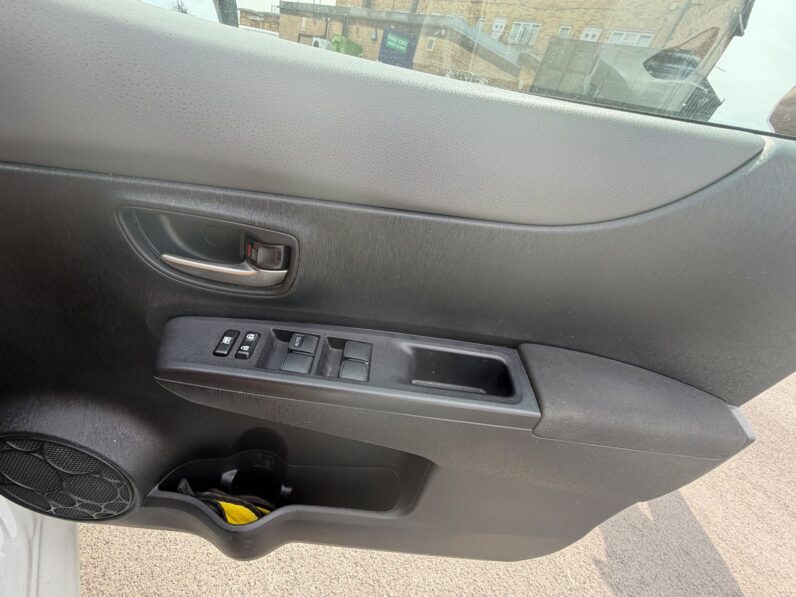 2014 TOYOTA YARIS 1.33 PETROL MANUAL